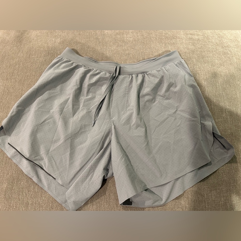 Lululemon Mens Fast & Free 6” Lined Shorts - Large - Grey